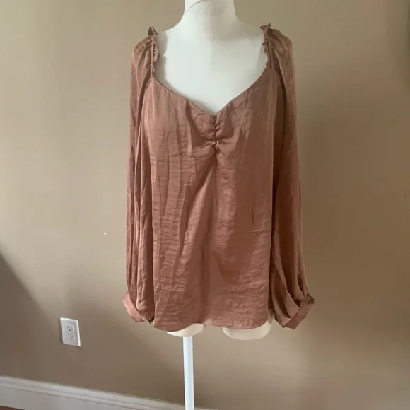 Top - Picture 1 of 3